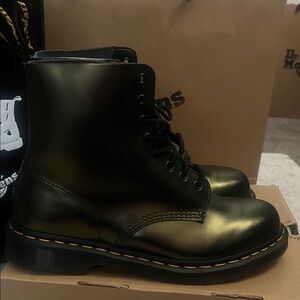 Dr. Martens Gold 1460 Boots